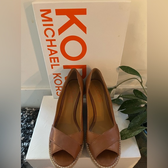 Michael Kors UPLAND Leather Espadrille Wedge Sandals Platform Brown 6.5 ❌ - Picture 2 of 5